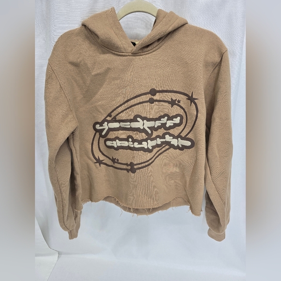No Brand Tops - Neutral Brown Graphic Cropped Hoodie